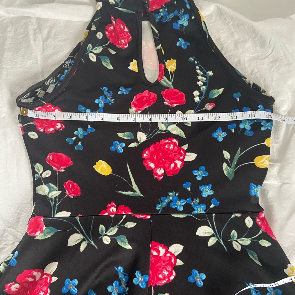 No boundaries black floral dress size 7-9 - Picture 8 of 11